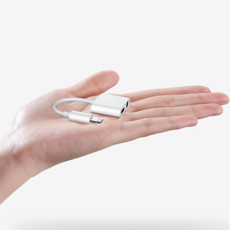 Adaptador de Áudio Lightning para Lightning Joyroom S-Y104 Ben, com porta de carregamento Lightning, Branco