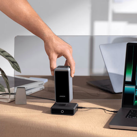 Carregador de rede Anker para bateria externa Prime, 100W, 3A, 1 x pino Pogo - 1 x USB-C - 2 x USB-A, preto A190902311