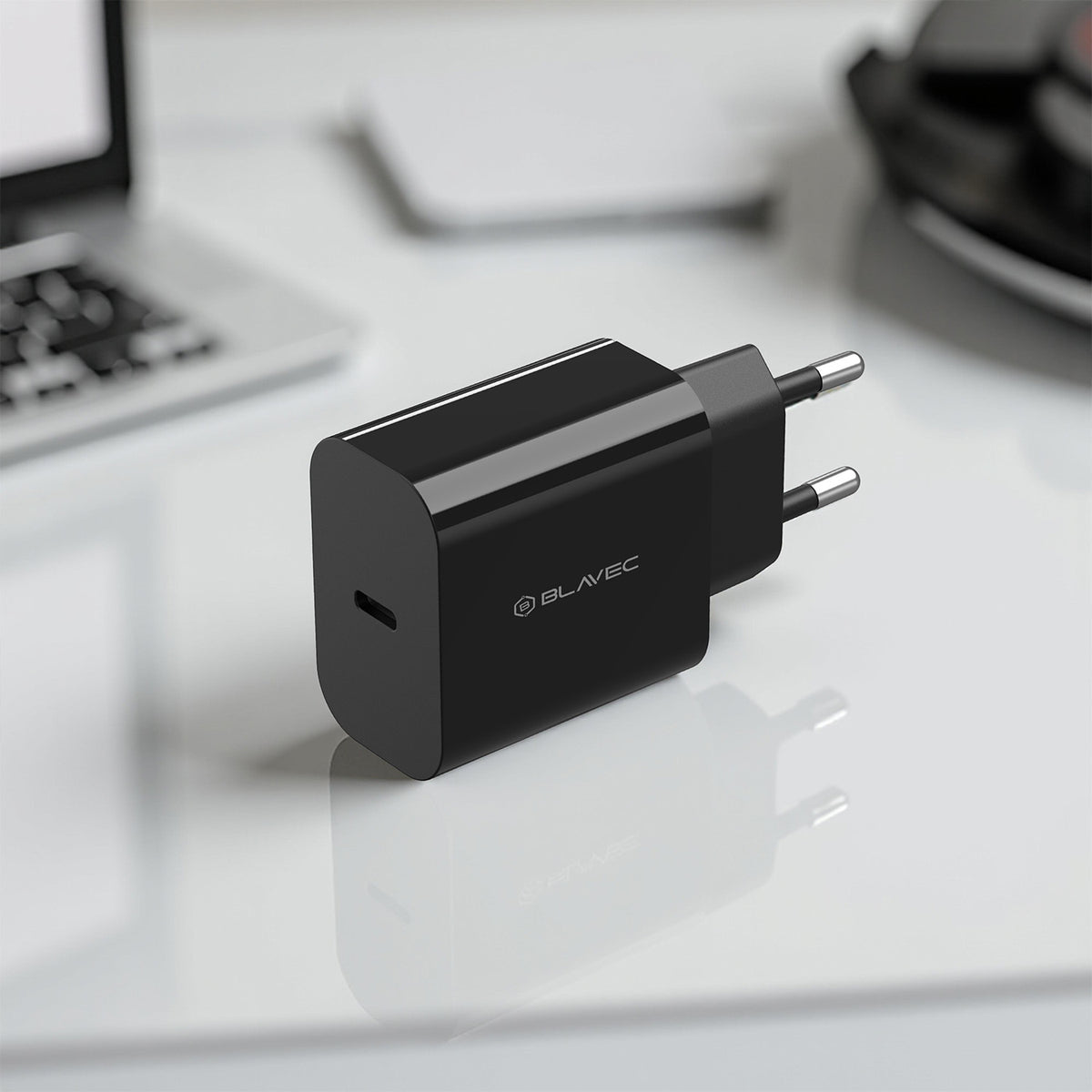 Carregador de Rede com Cabo USB-C Blavec BC-7, 45W, 3A, 1 x USB-C, Preto