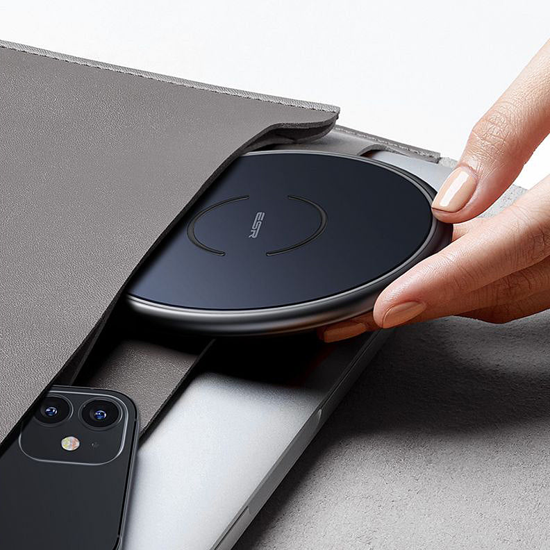 Carregador de Rede Sem Fios ESR Halolock, 10W, 1.1A, Azul