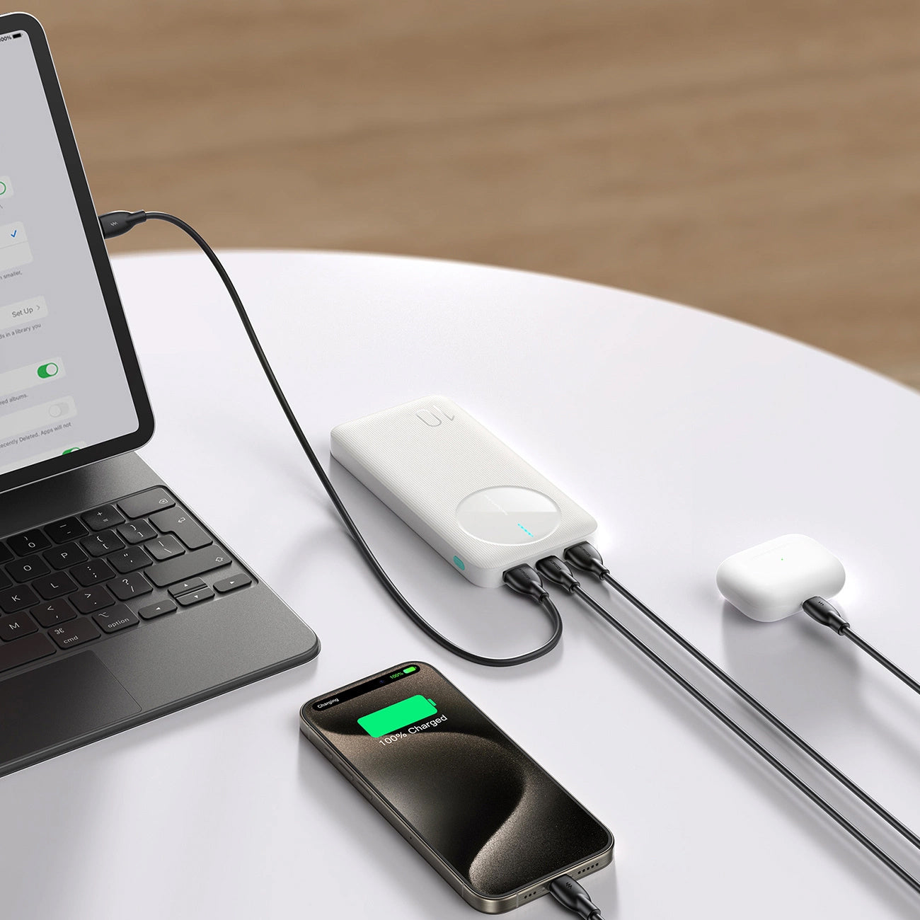 Bateria Externa Joyroom JR-PBF12, 10000mAh, 12W, 1 x USB-C - 2 x USB-A, Branca