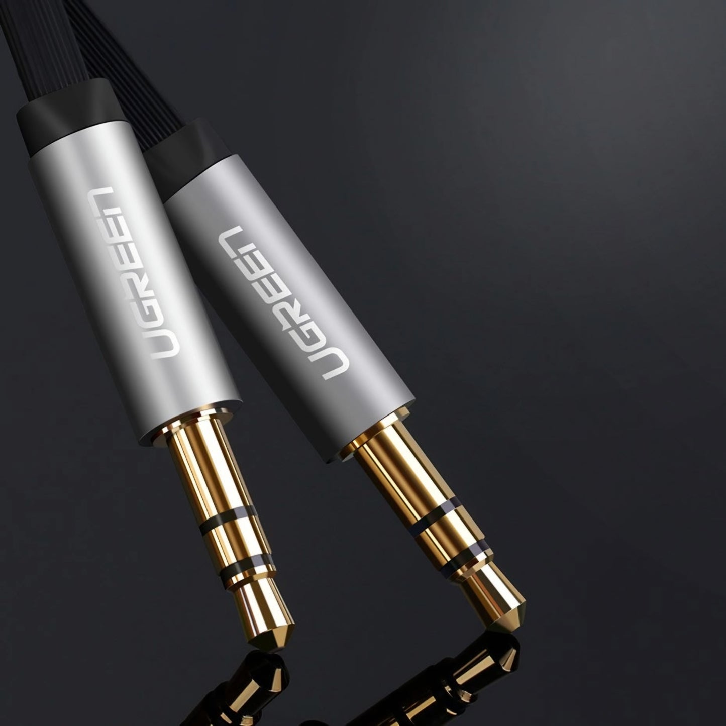 Cabo de Áudio 3.5mm - 3.5mm UGREEN AV119 Angled, 2m, Preto