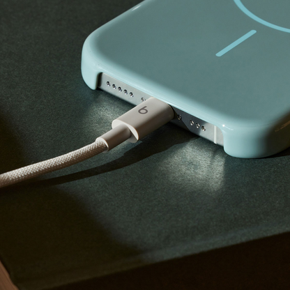 Cabo de Dados e Carregamento USB-C - USB-C Beats, 1.5m, Bege MDGD4ZM/A