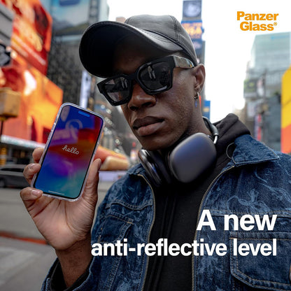 Película Protetora de Ecrã PanzerGlass Ultra-Wide Fit Fastfit para Apple iPhone 17 Pro, Vidro Temperado, Full Glue, Preta