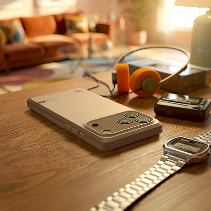Capa MagSafe para Apple iPhone 17 Pro, Spigen, Classic LS, Creme