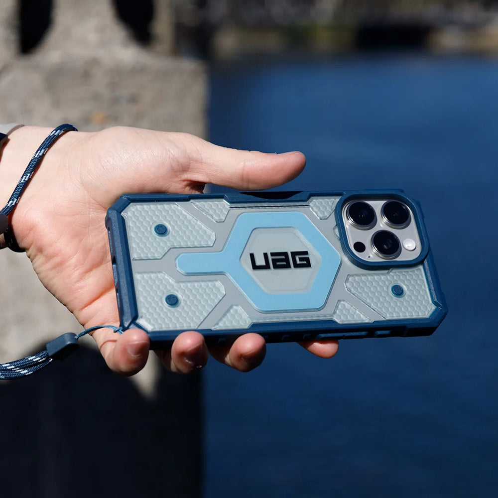 Capa MagSafe para Apple iPhone 17 Pro, Urban Armor Gear, Pathfinder Clear com Cordão, Azul