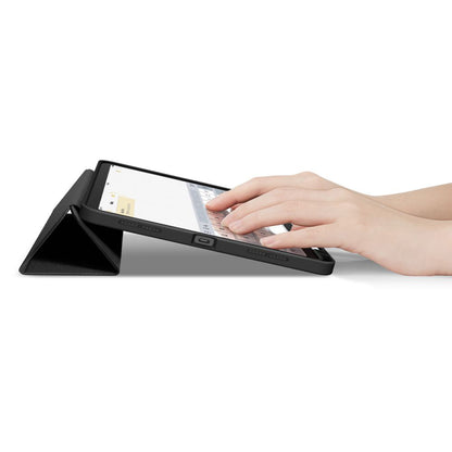 Capa para Apple iPad Air 11 (2026) / iPad Air 11 (2025) / Air 11 (2024) / Air (2022) / Air (2020), Spigen, Urban Fit, Preta ACS07754