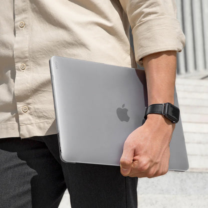 Capa UNIQ Claro para Apple MacBook Pro 16 polegadas (2026) / (2024) / (2023) / (2021), Cinza Fosco