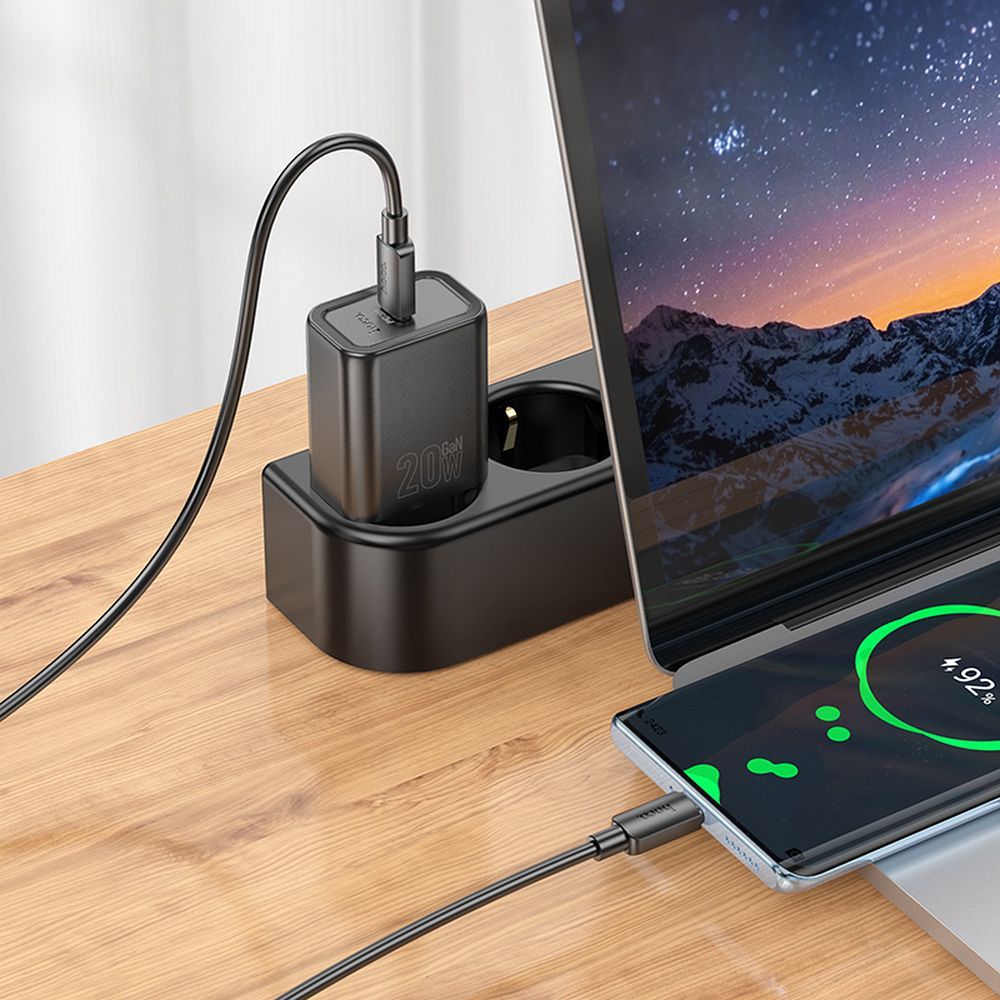 Carregador de Rede com Cabo USB-C HOCO N60, 20W, 3A, 1 x USB-C, Preto