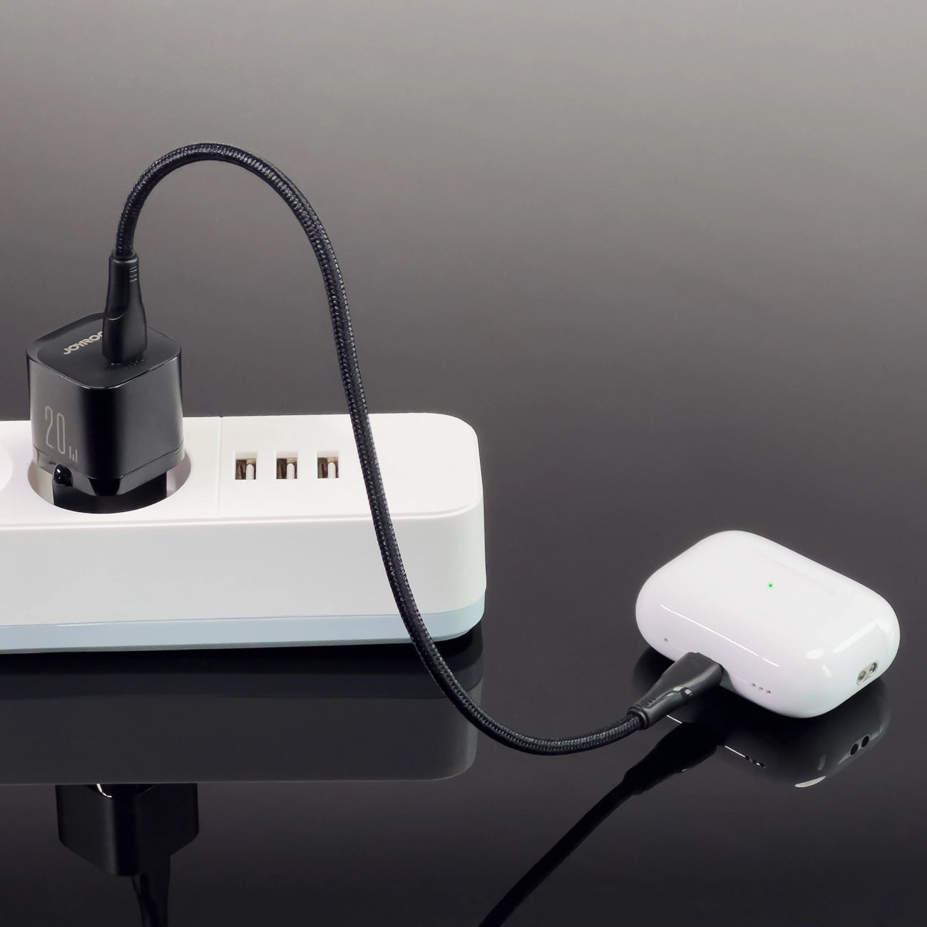 Carregador de Rede Joyroom JR-TCF02, 20W, 3A, 1 x USB-C, Preto