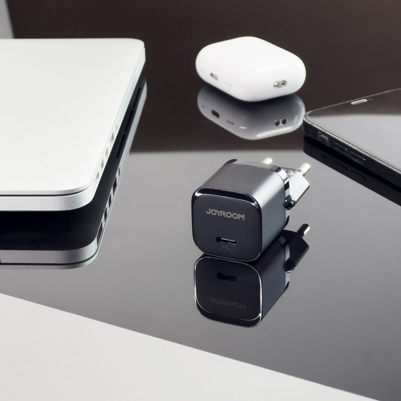 Carregador de Rede Joyroom JR-TCF02, 20W, 3A, 1 x USB-C, Preto