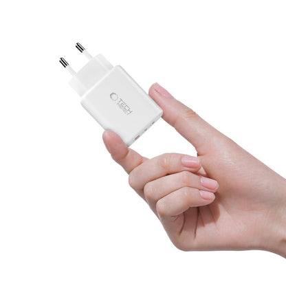 Carregador de Rede Tech-Protect NCA65W, 65W, 3A, 1 x USB-A - 2 x USB-C, Branco