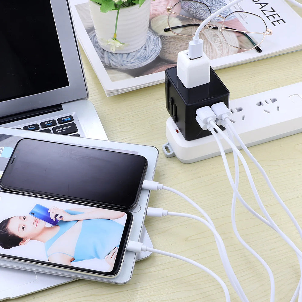 Carregador de Rede Techsuit HHT520 Travel, 15W, 3A, 3 x USB-A - 1 x USB-C, Preto