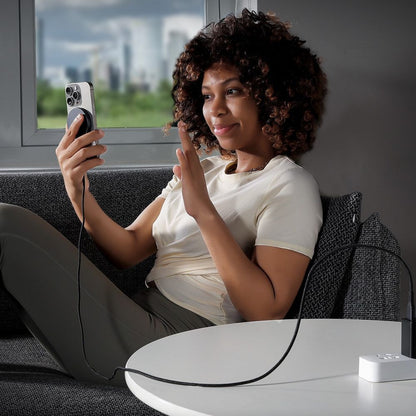 Carregador de Rede Sem Fios ESR HaloLock, 15W, 1.67A, Preto